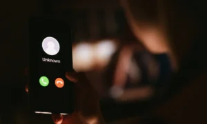 à qui appartient ce numéro de portable