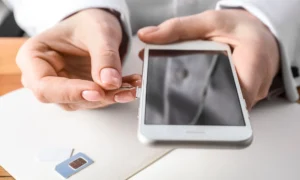 comment ouvrir le tiroir carte sim sans outil