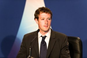 Mark Zuckerberg annonce la fin du smartphone