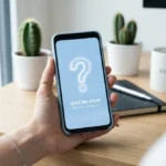 Smartphone affichant un point d'interrogation, aide à identifier l'opérateur 0781.